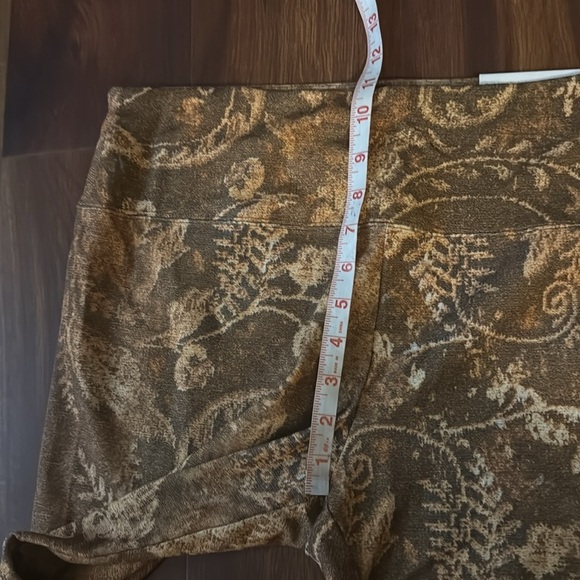 Soft Surroundings Floral Leggings Size 14P-16P - Picture 5 of 7